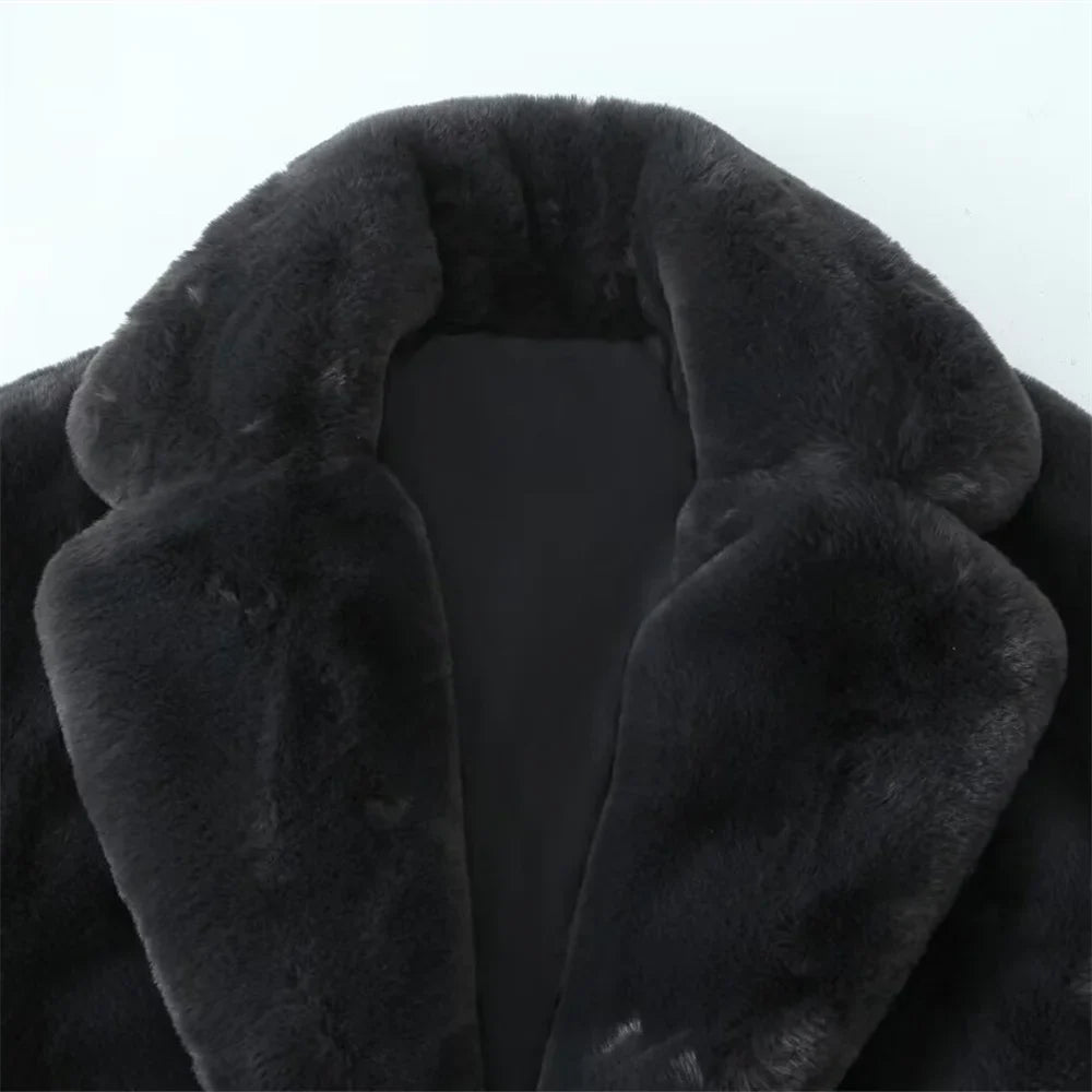 Loose Collar Long Sleeve Artificial Fur Effect Coat - black (up close viee of collar/lapels)