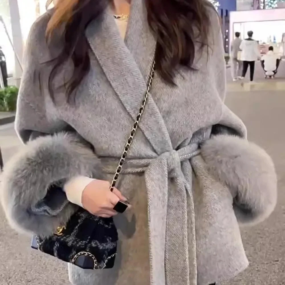 High End Double-sided Real Wool Fur Coat - Removable Cuffs - light grey (close up)