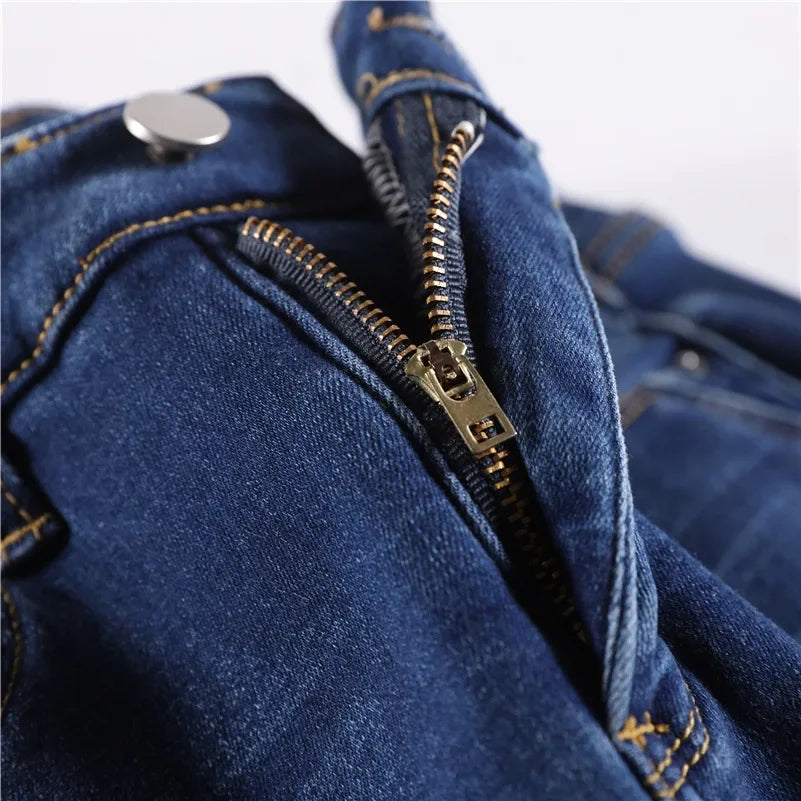 Thermal Jeans - close up of zipper